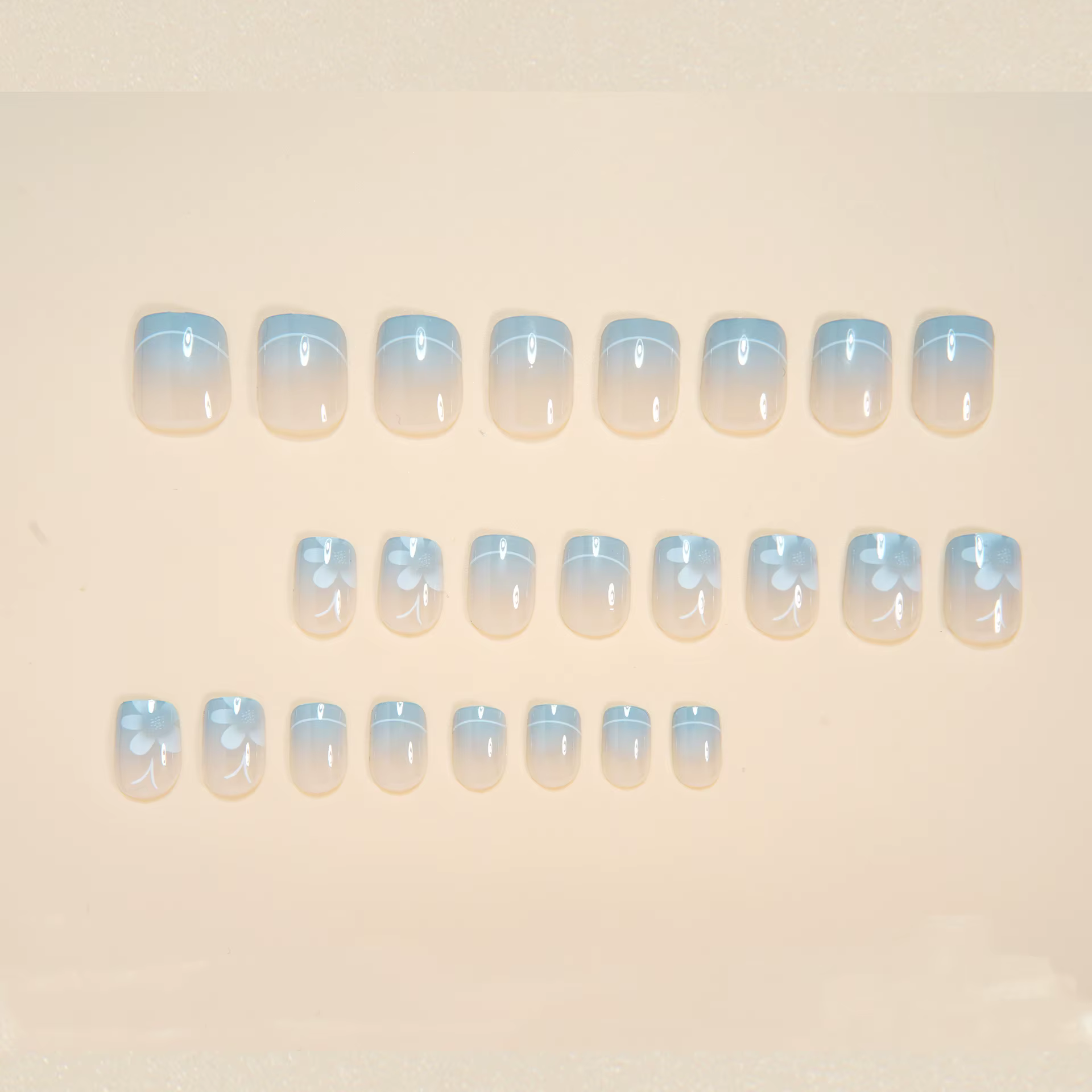 Faux ongles courts et moyens pour femmes et filles