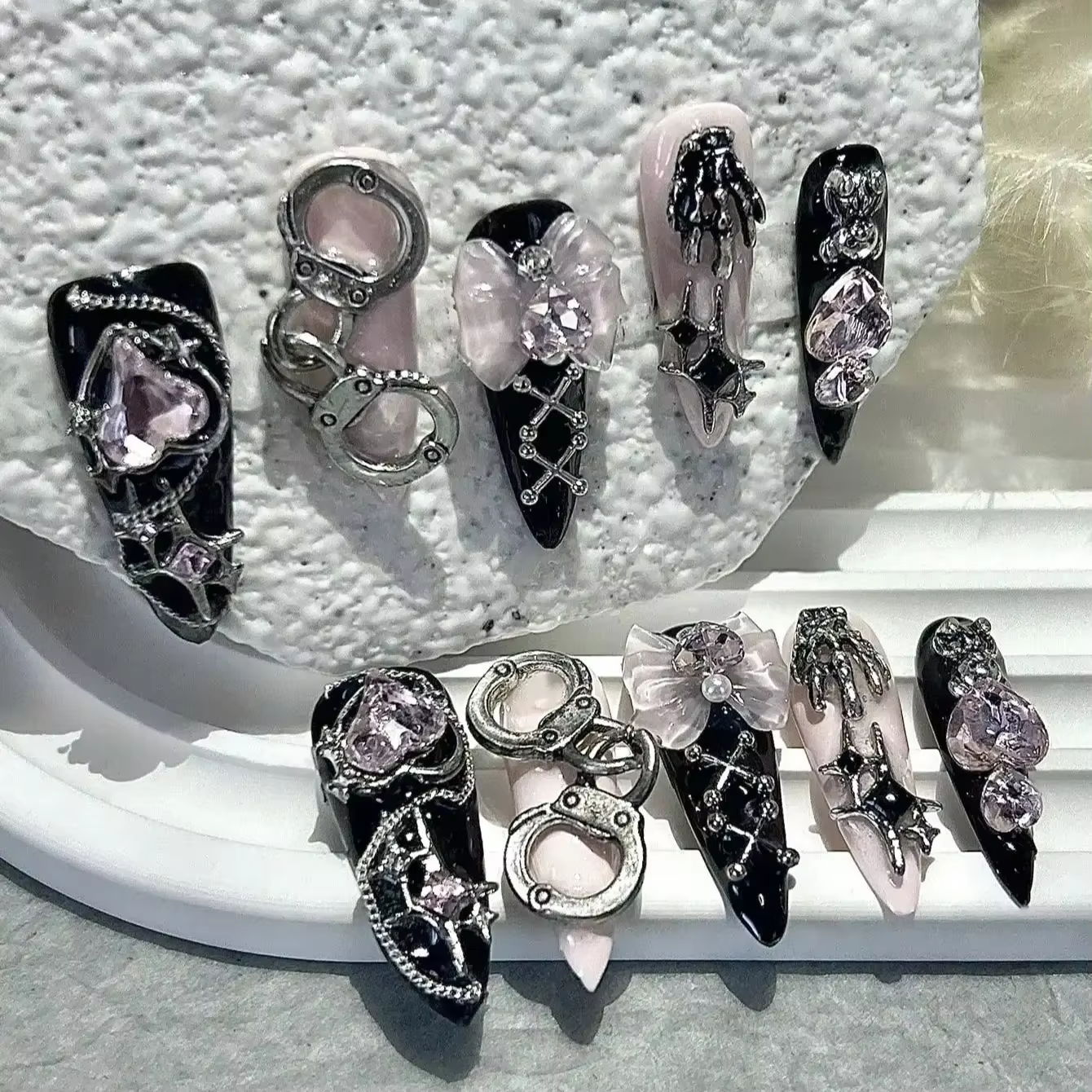 10pcs d'Ongles Faux Faits Main Noirs Roses Longs Pointus y2k Hot Girl Sweet Cool Ongles Portables