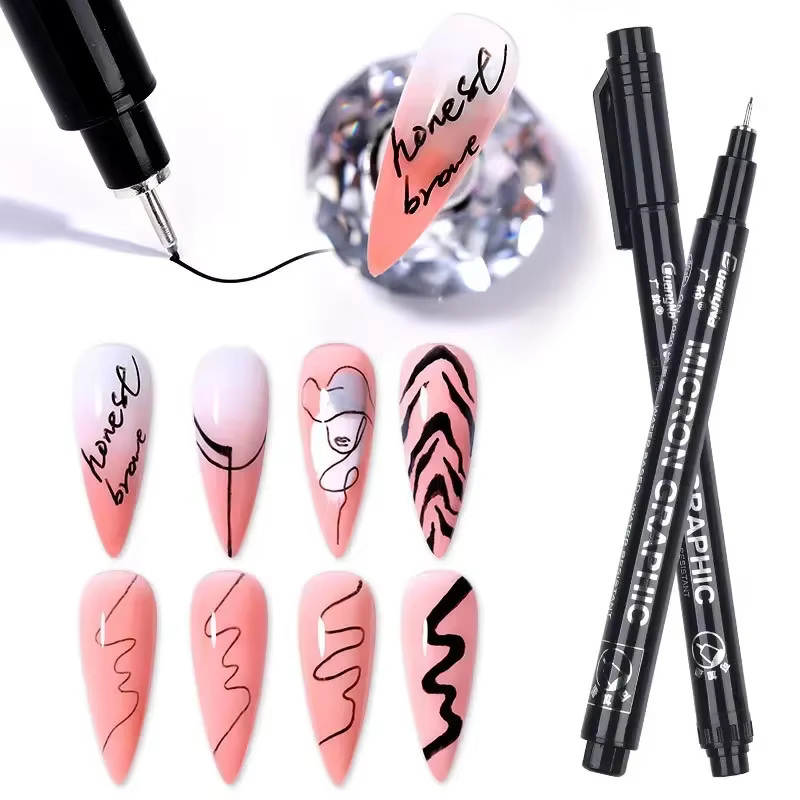 Stylo Graffiti noir pour Nail Art 3D