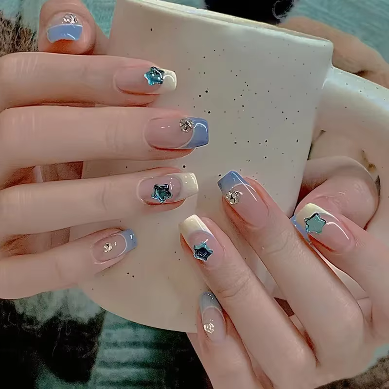 Ensemble de Faux Ongles Réutilisables N64.Blush