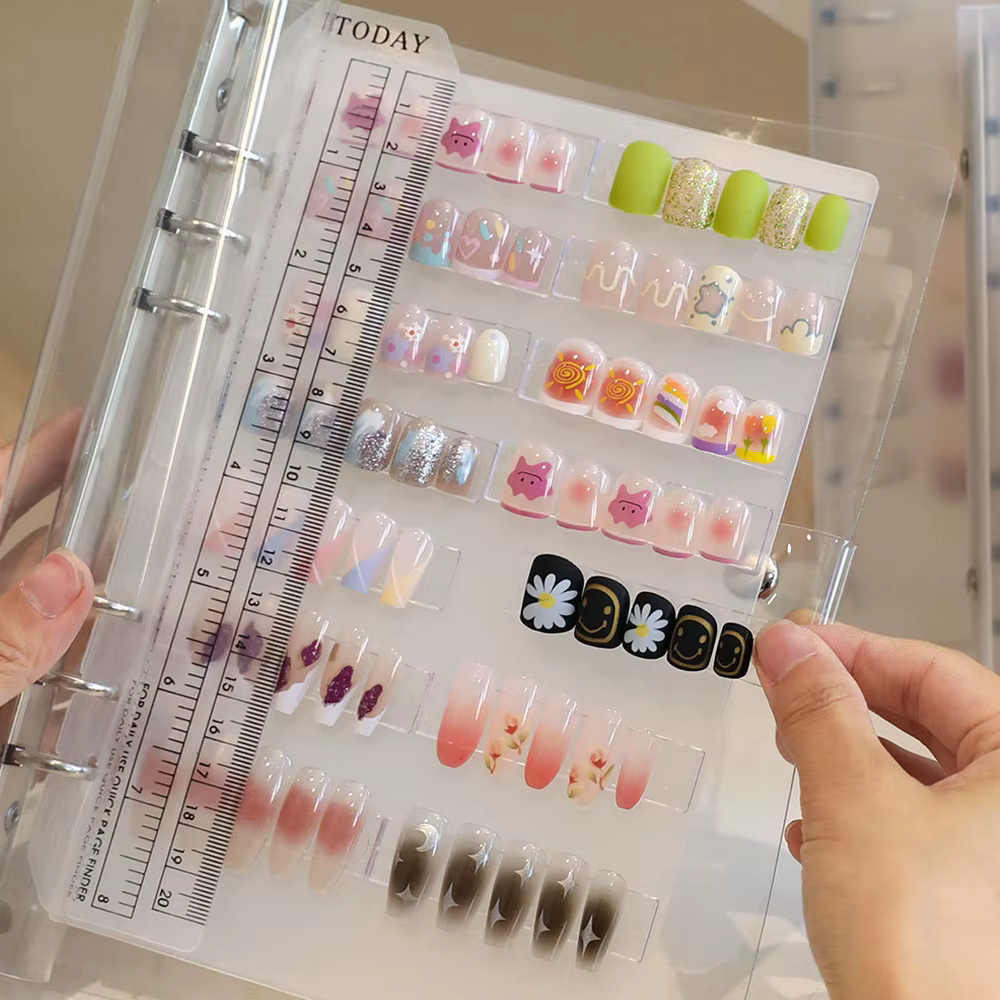 Livre de rangement pour pièces d'art des ongles