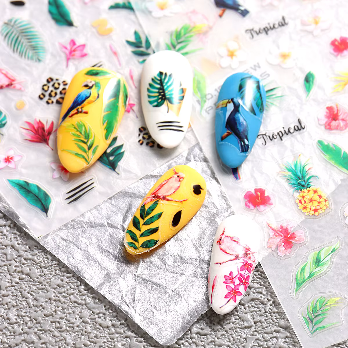 Autocollants pour ongles en forme de feuilles de palmier vertes