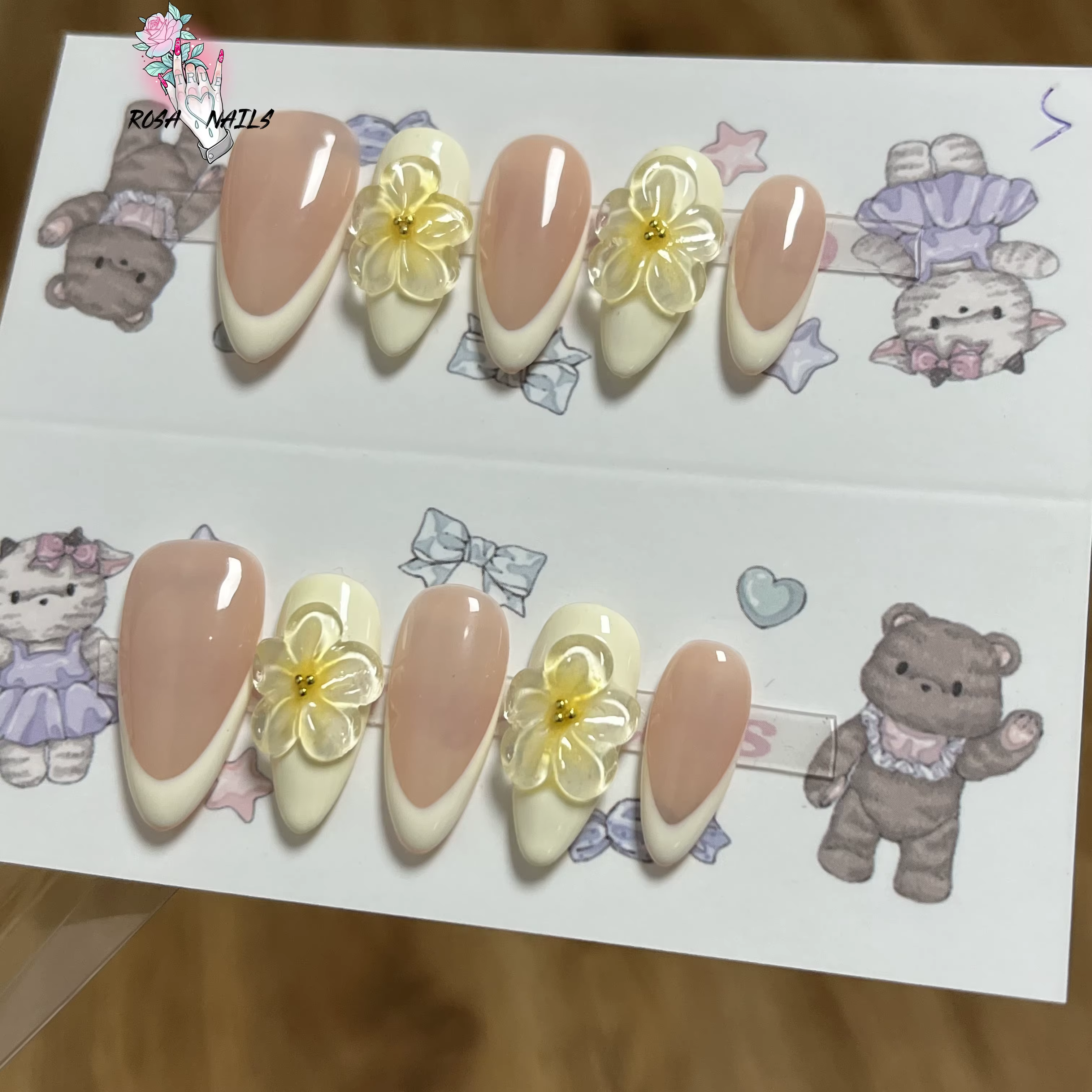Faux ongles 3D en acrylique faits à la main