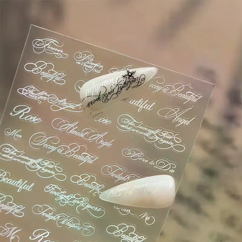 Autocollants pour ongles en lettres anglaises noires et blanches