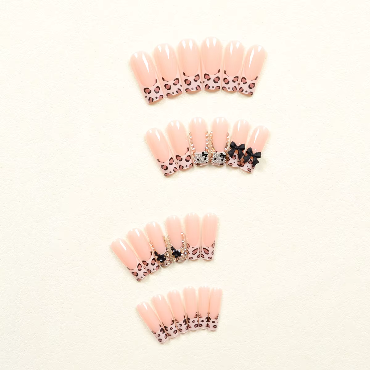 24 pièces de faux ongles longs en forme de tube
