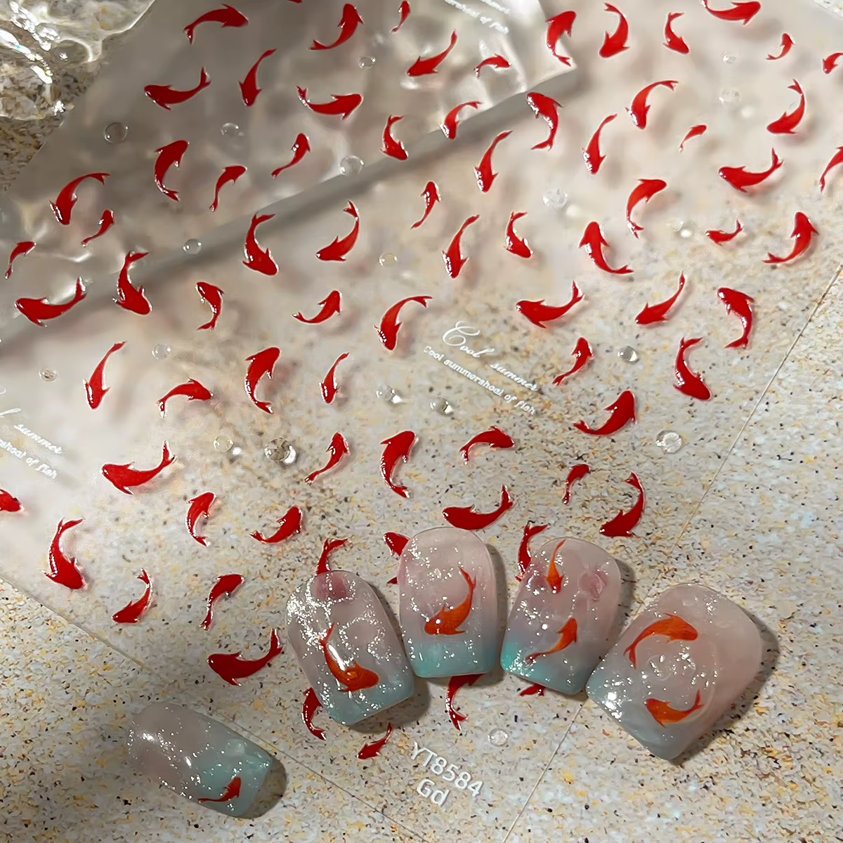 Autocollants pour ongles en forme de poisson Koi rouge