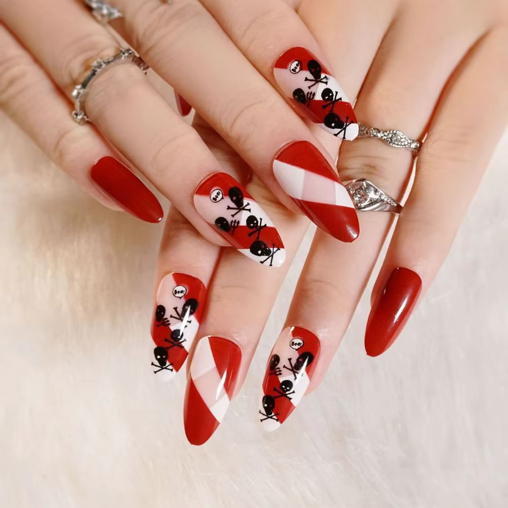 Ensemble de 24 pièces de faux ongles à pression en amande