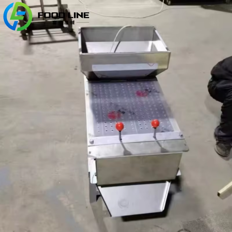Machine d'épluchage d'arachide de peau rouge rôtie de noix moulue Machine d'élimination de peau d'arachide d'acier inoxydable