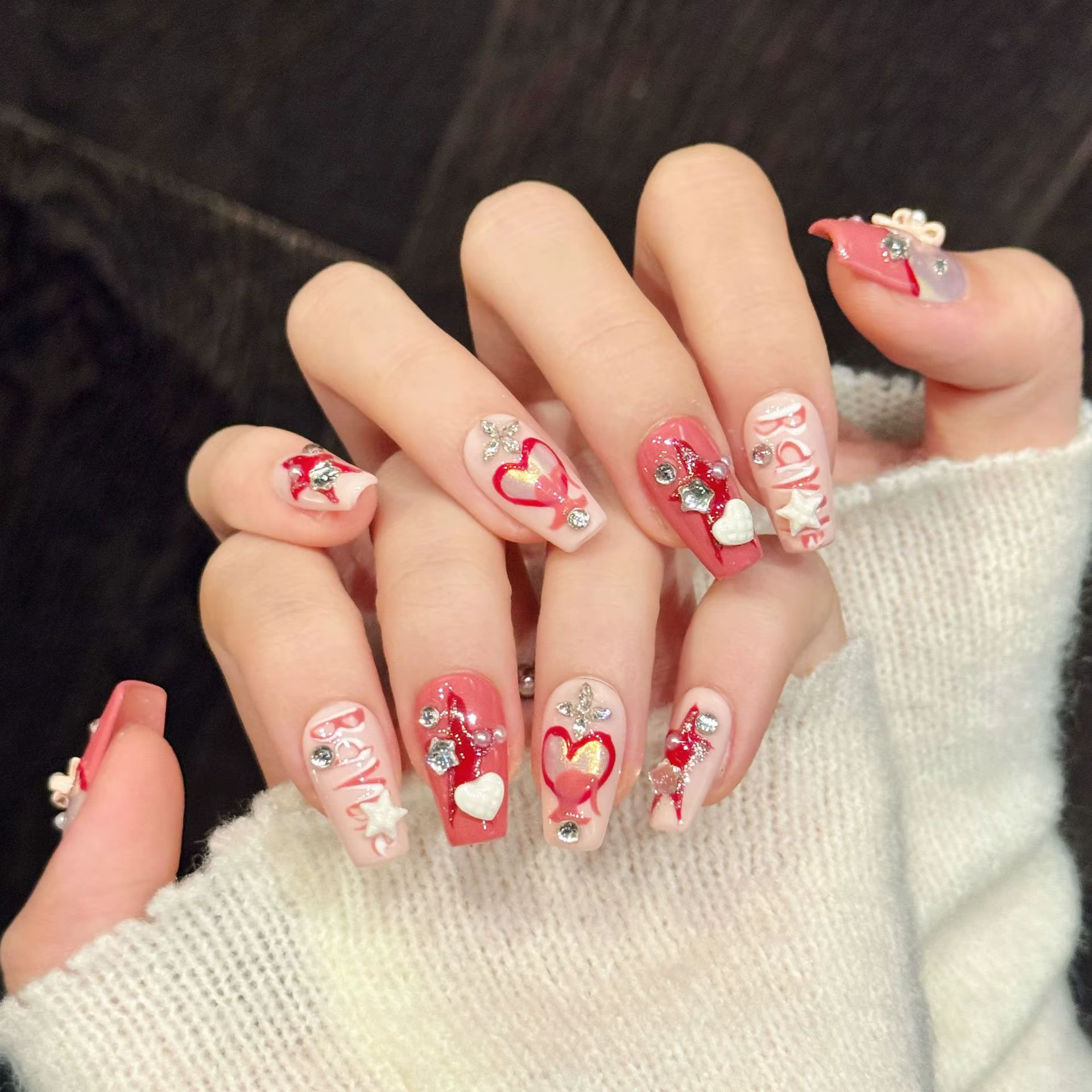 10 faux ongles en forme de cercueil faits à la main