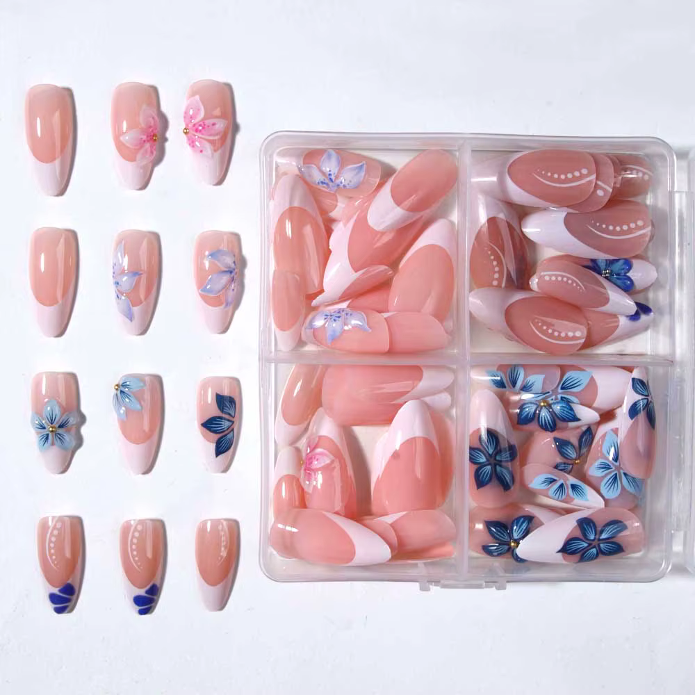 96 pièces par ensemble. Faux ongles blancs en gel 3D en forme d'amande
