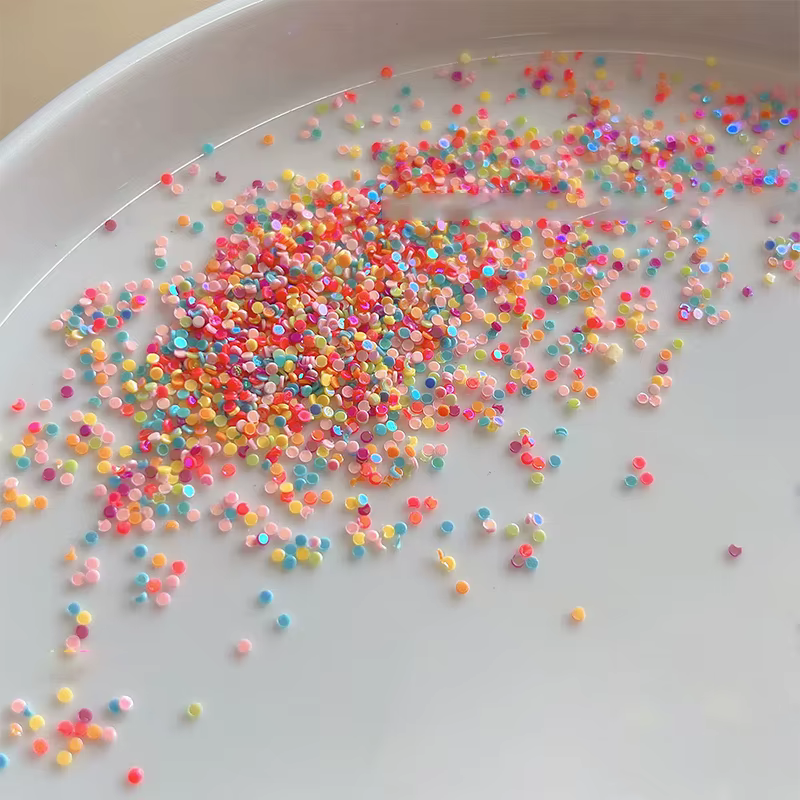 1 boîte de paillettes rondes pour ongles