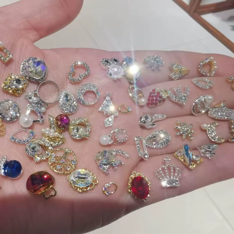 Breloque pour ongles de luxe