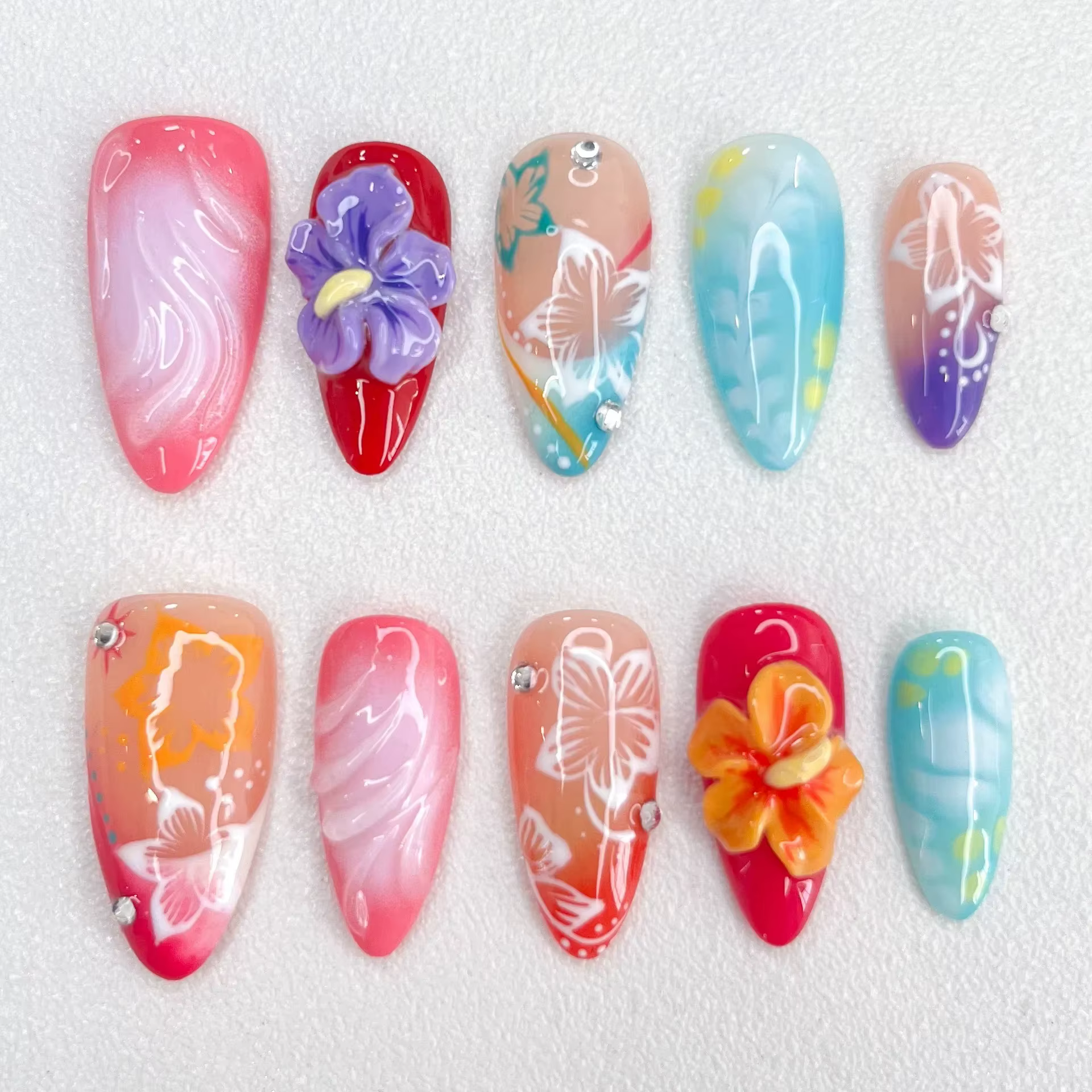 Ensemble d'ongles Hibiscus peints à la main