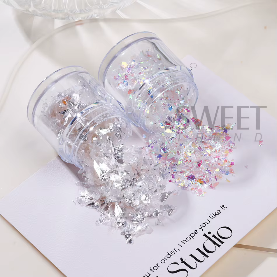 2 bouteilles de paillettes irisées pour ongles