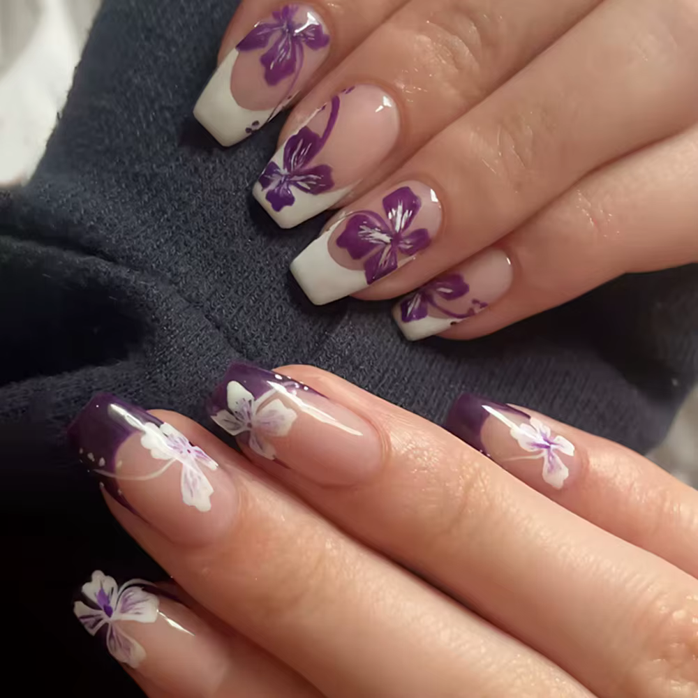 Faux ongles cercueil mi-longs