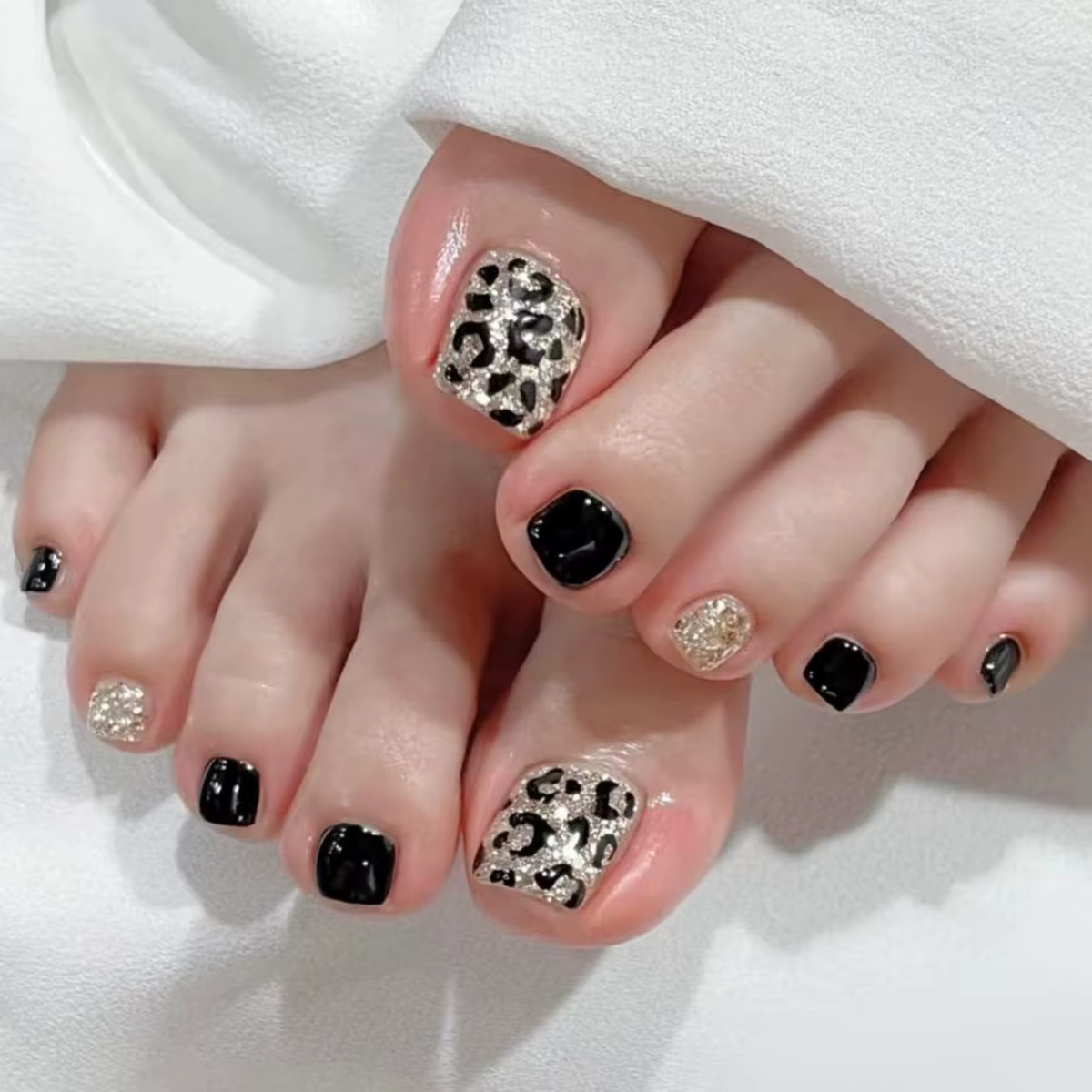 Faux ongles imprimé léopard Champagne