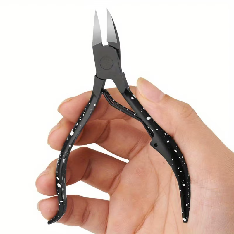 Pince à cuticules pour ongles incarnés noirs