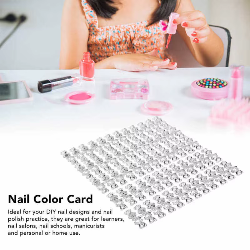 Carte d'affichage des couleurs des ongles en forme d'ours