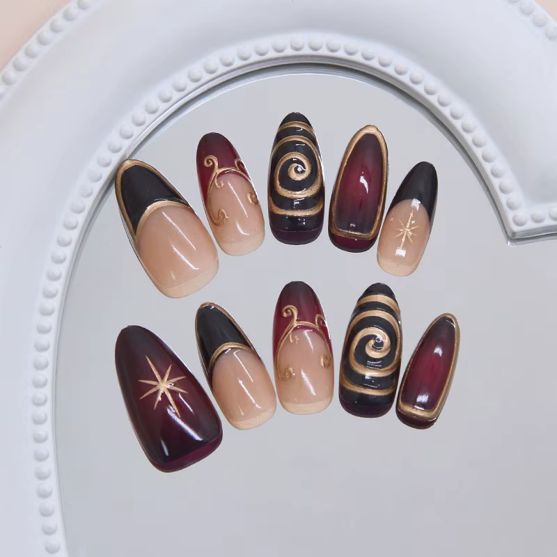 24 pièces lignes dorées modèles faux ongles violet foncé Blush français