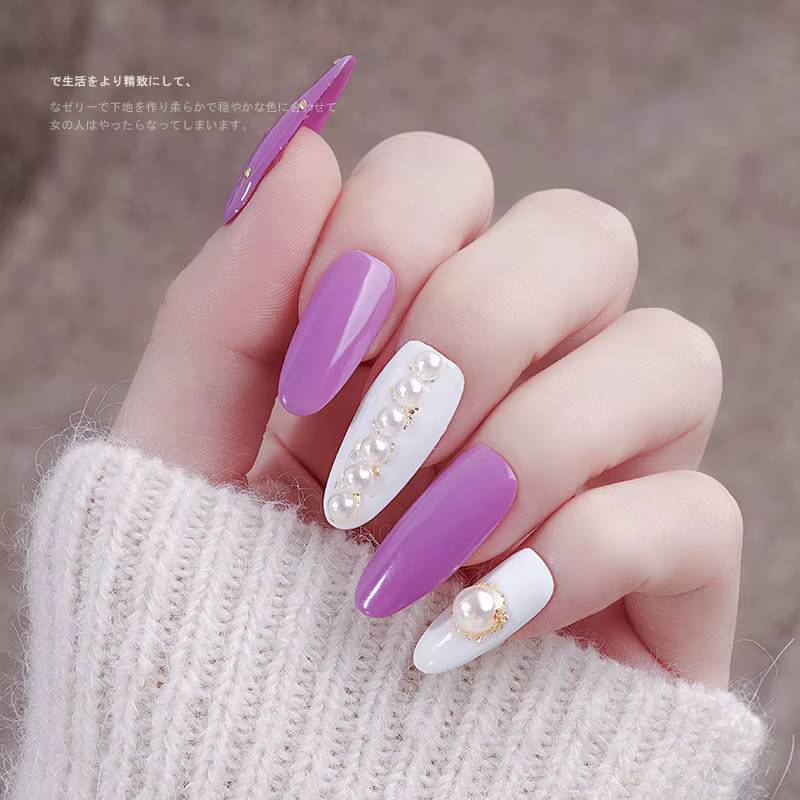 Breloque en perle demi-ronde pour ongles