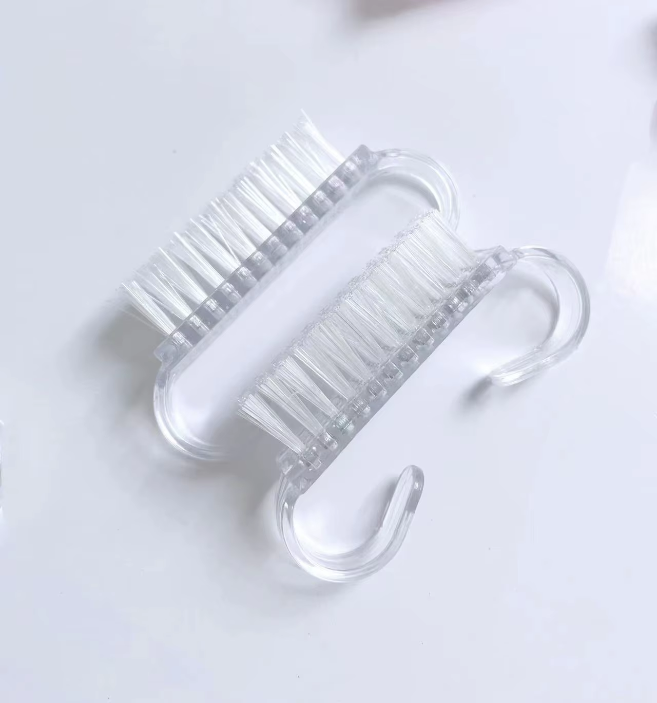 Outil de manucure, brosse à poussière de couleur