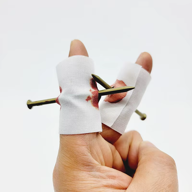 Prothèses dentaires d'Halloween, fausse langue, farces, couteau à poignard, faux ongles rétractables, accessoires magiques pour Halloween