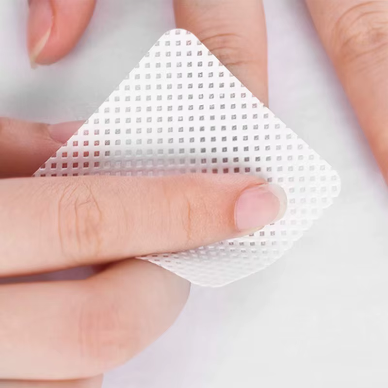 Lingettes dissolvant de vernis à ongles non pelucheuses