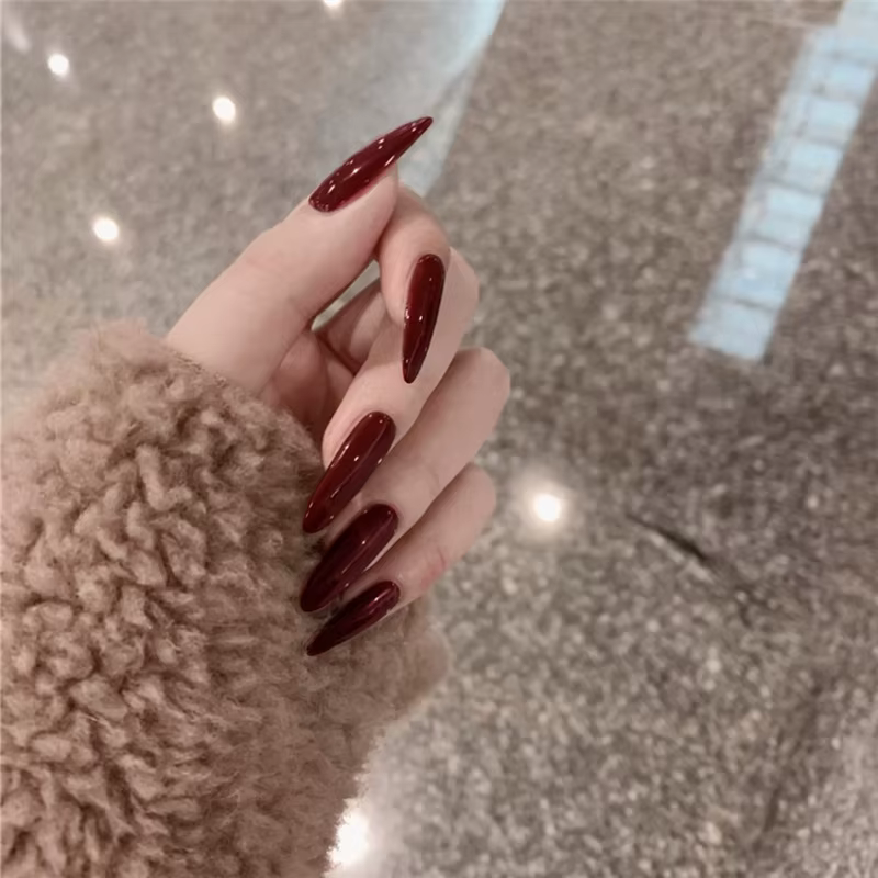 24 pièces Simple français couleur unie presse sur ongles avec gelée colle ballerine amande faux