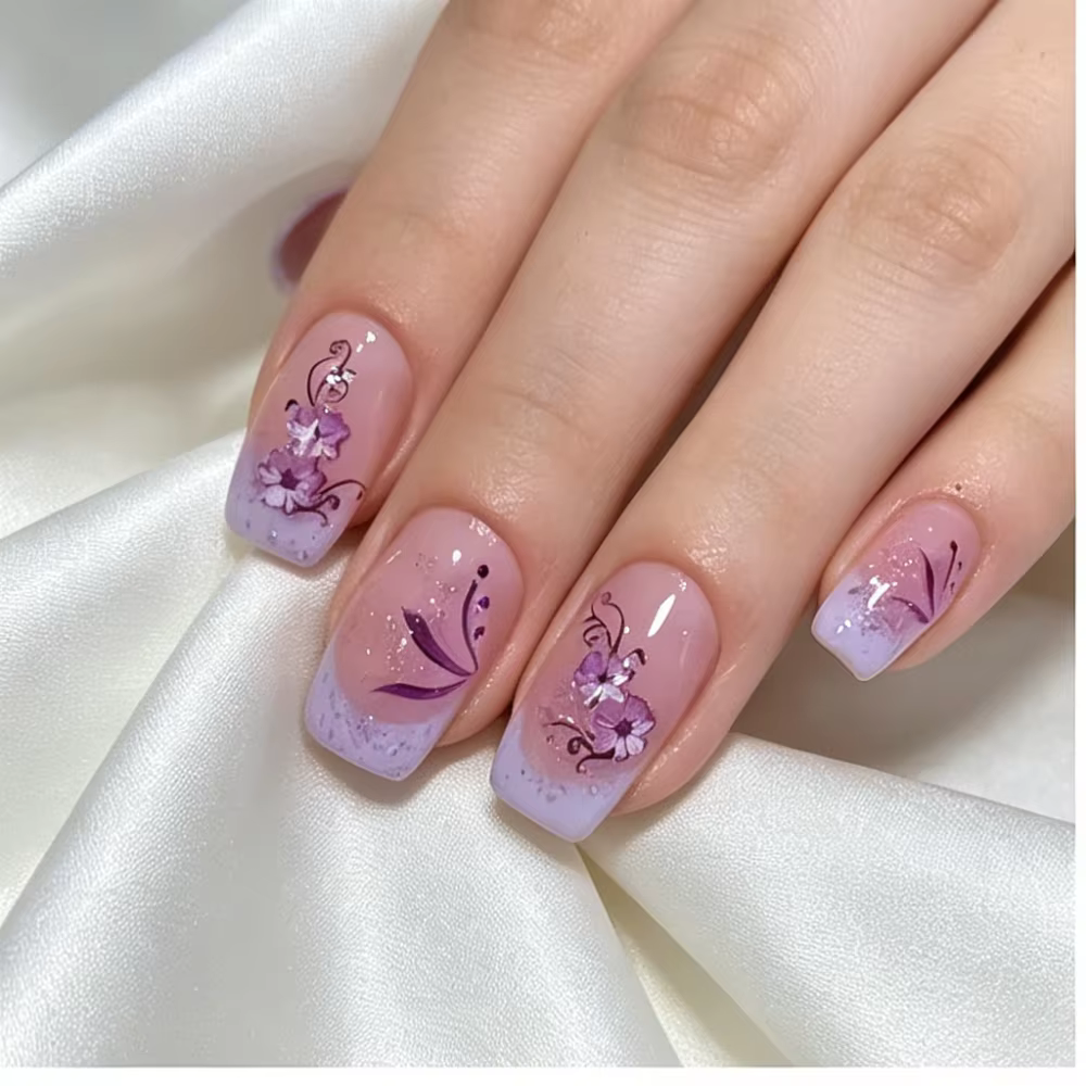 24 faux ongles autocollants brillants motif fleur violette