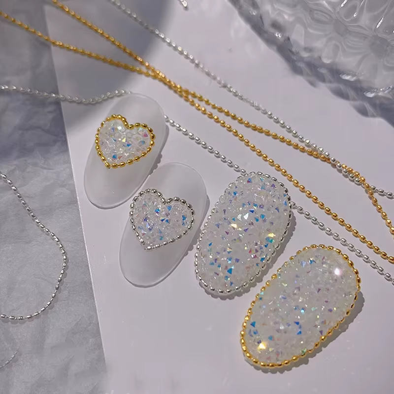 Breloques en perles pour chaîne d'ongles
