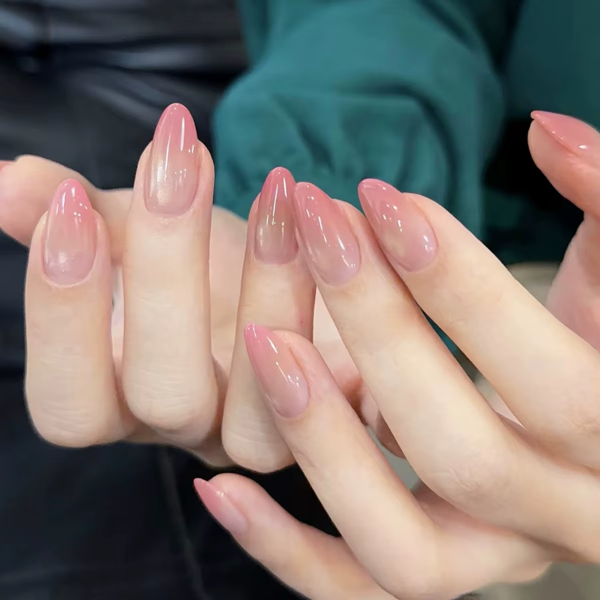 24 pièces Aurora Nude Rose presse sur ongles amande acrylique Simple faux