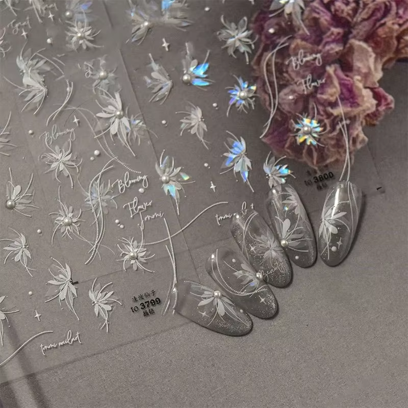 Concepts d'art d'ongle papillon à la mode ; Décoration d'ongles facile à coller ; Autocollants fantaisistes pour nail