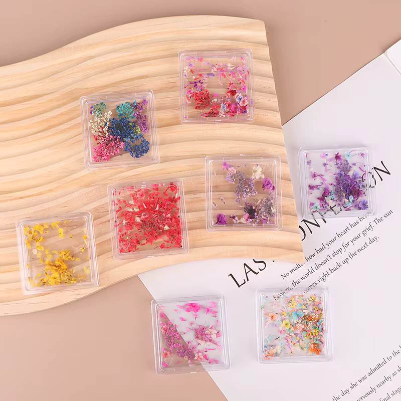 [GLOW] 1 boîte de décoration florale pour Nail Art