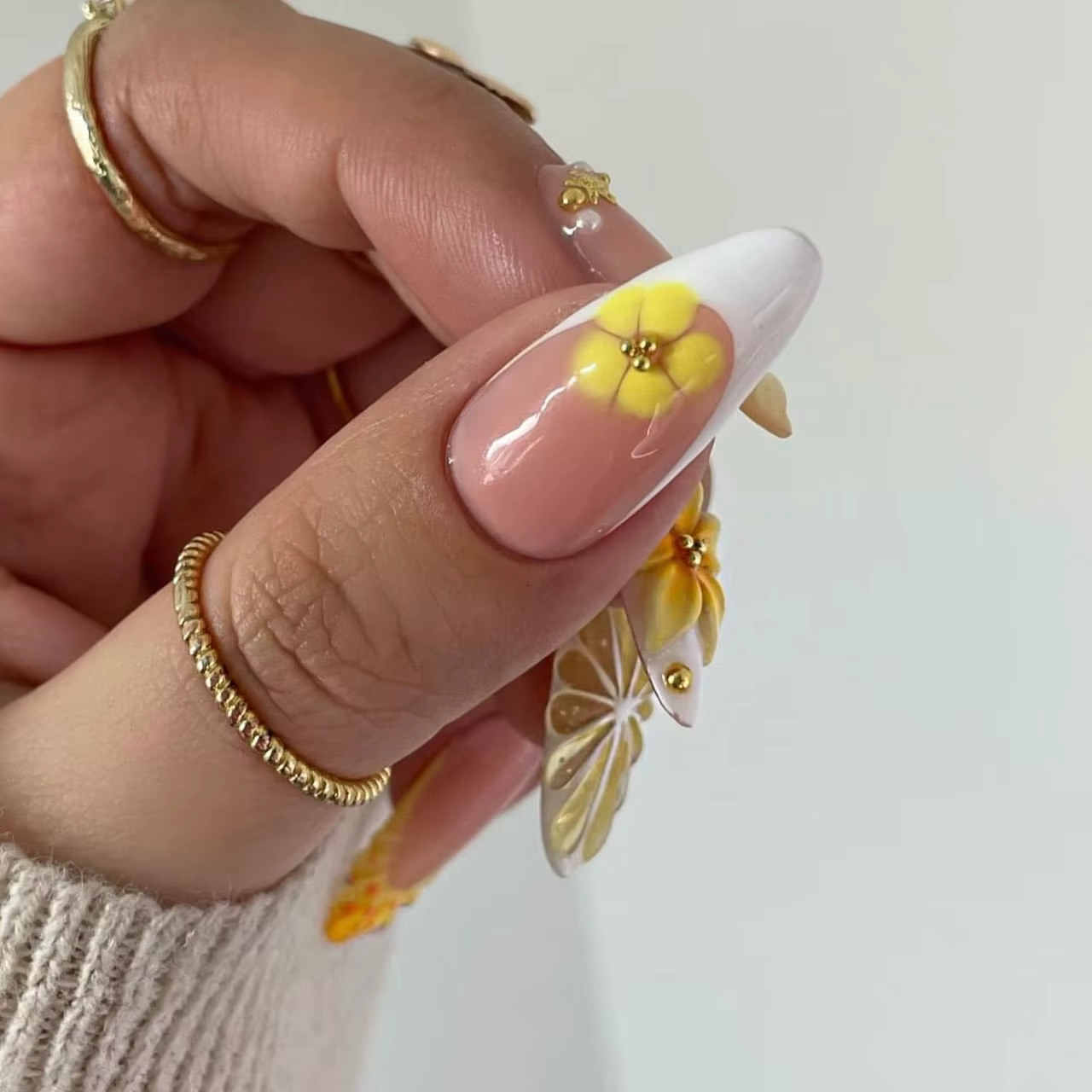 Faux ongles moyens pour femmes et filles