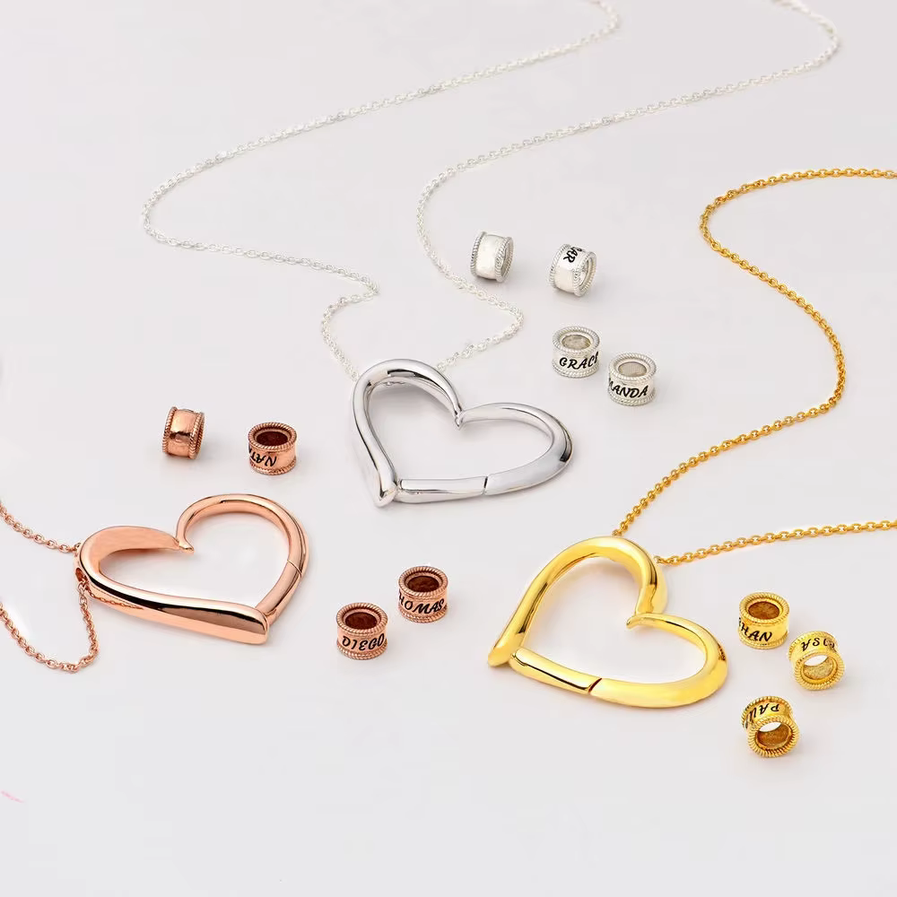 Collier coeur noms personnalisés noms de famille personnalisés collier de perles cadeau de fête des mères personnalisé