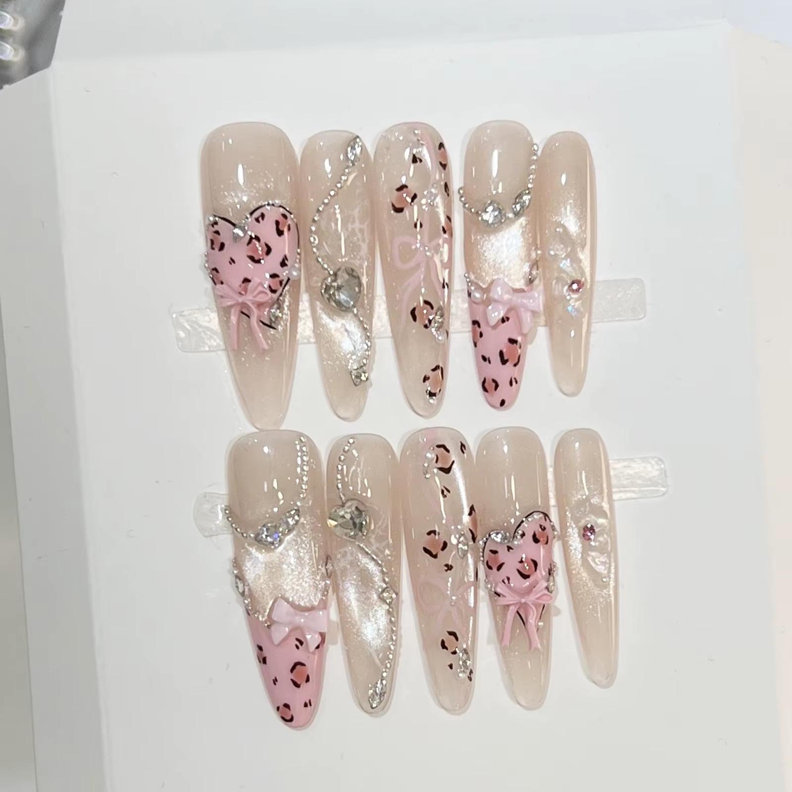 Faux ongles français imprimé léopard