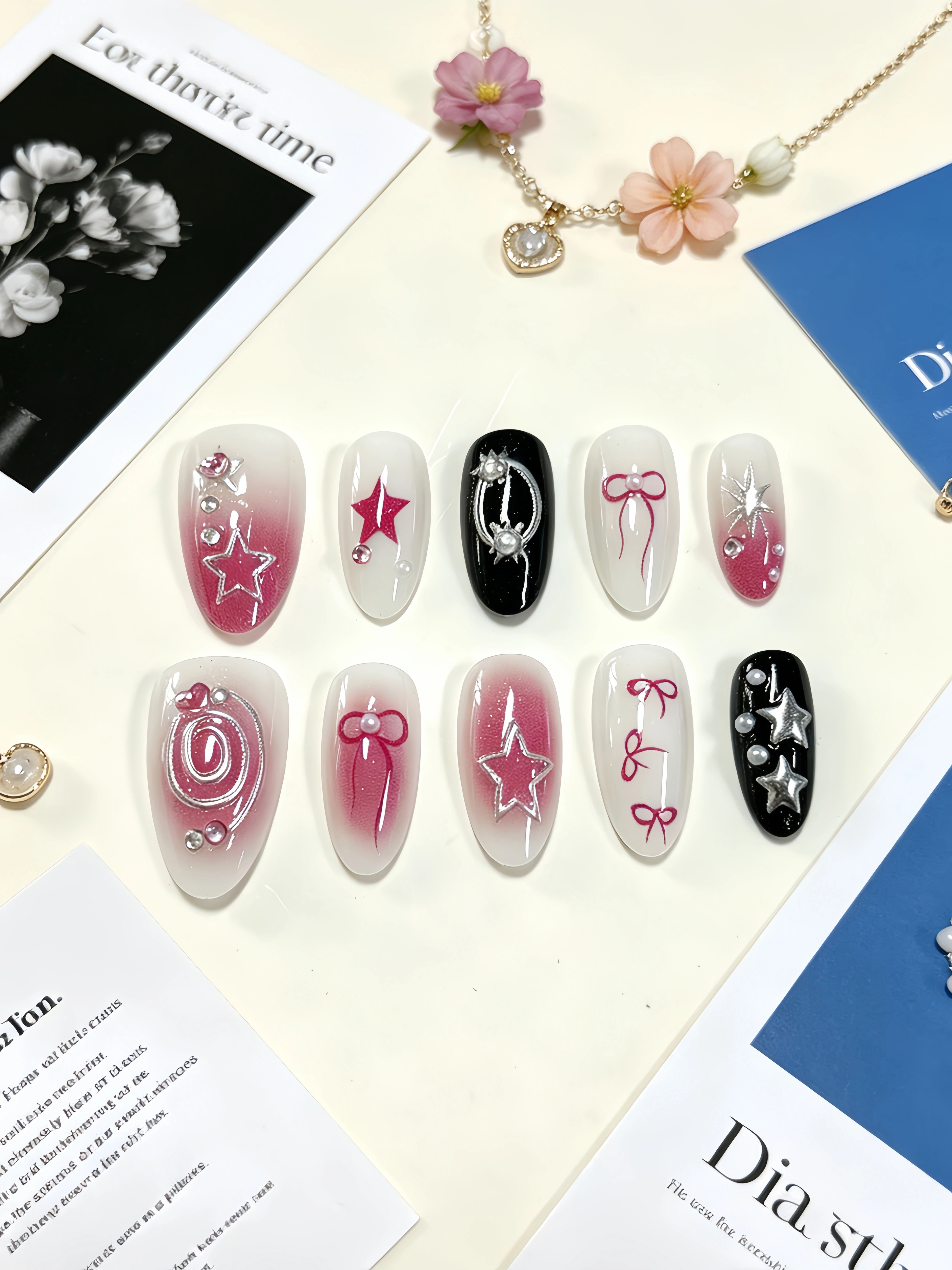 10 faux ongles de longueur moyenne en forme d'amande