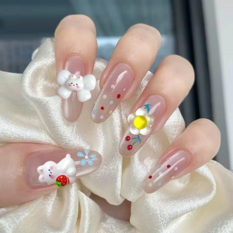 Décorations d'art d'ongle mélangées de série animale de résine de bande dessinée