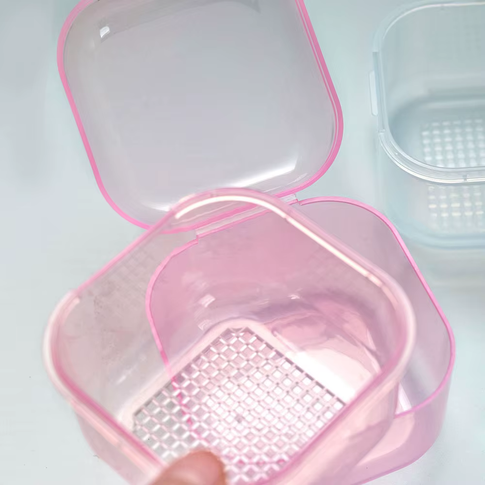 Boîte de nettoyage de forets à ongles