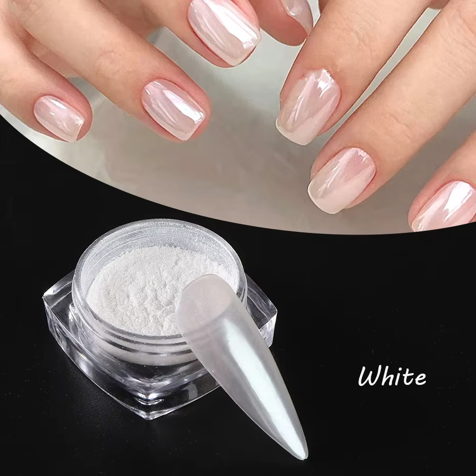 Poudre à ongles effet perle blanche claire