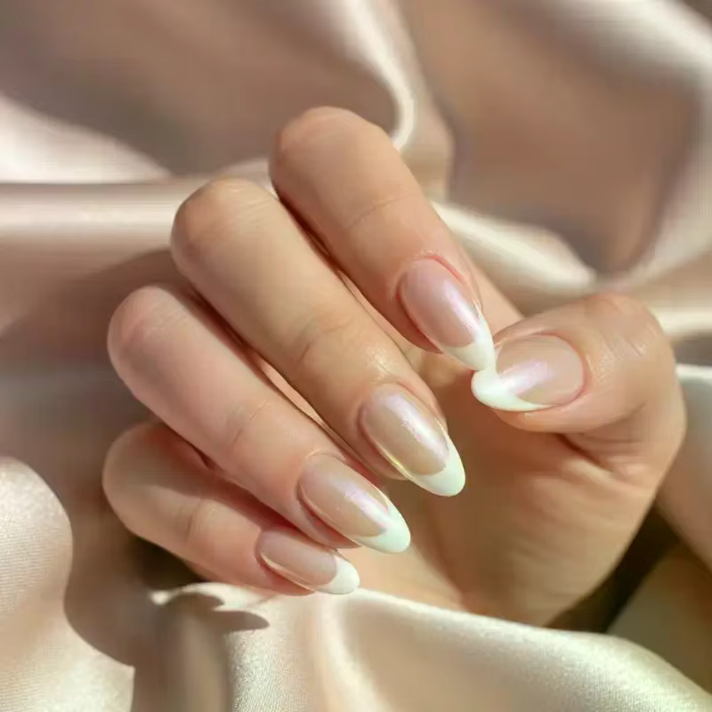 Lot de 30 faux ongles nacrés français à presser