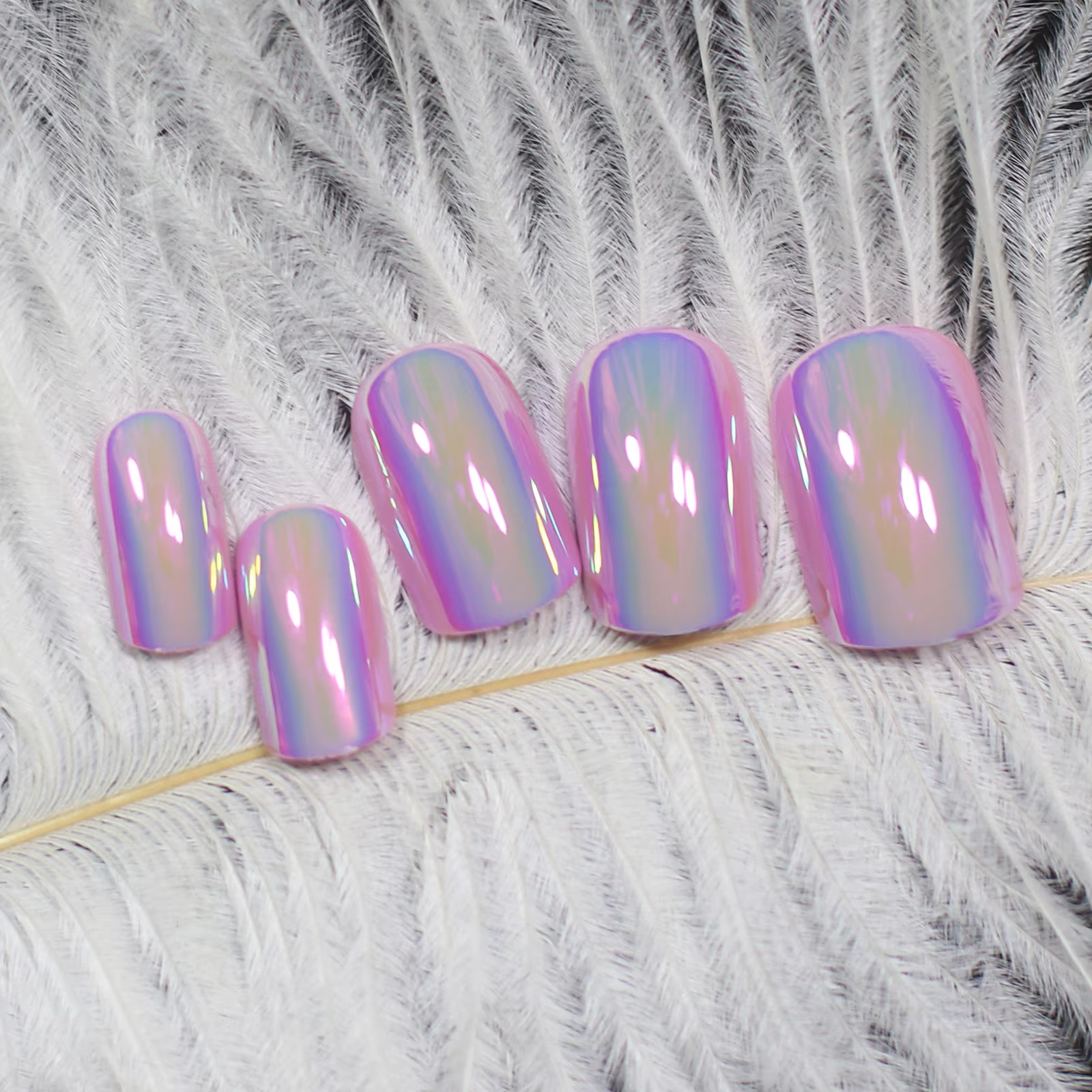 Ongles fantaisie courts et ronds à pression