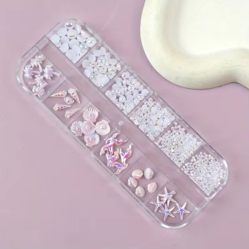 30 accessoires de nail art de style vacances à la plage. Pièces