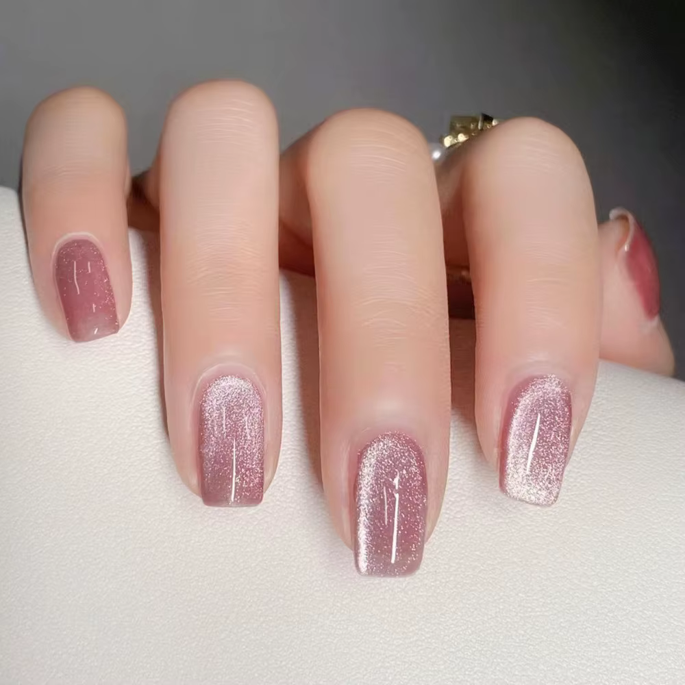 Faux ongles à tête carrée