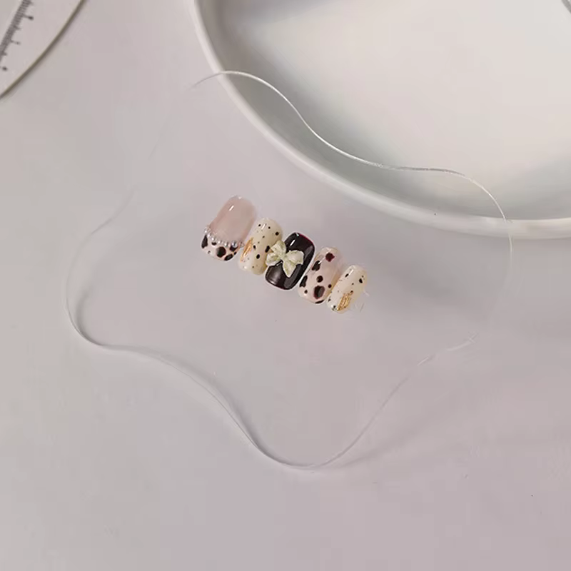 Présentoir circulaire irrégulier en acrylique transparent pour nail art